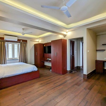 The Aster Enclave Hotel Calcutta Buitenkant foto